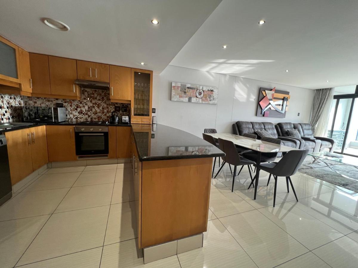 12 Palm Boulevard 404 By Wheretogo Apartment Durban