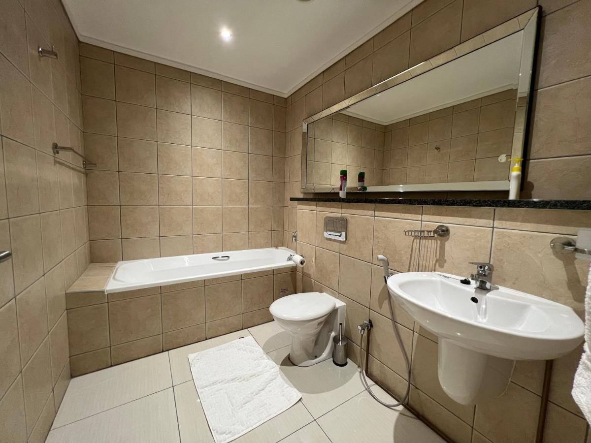 12 Palm Boulevard 404 By Wheretogo Apartment Durban